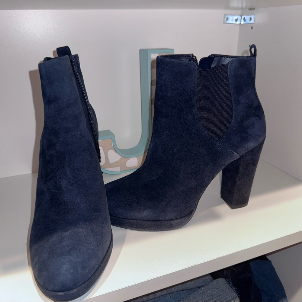 Gianni Bini Black Suede Heeled Boots